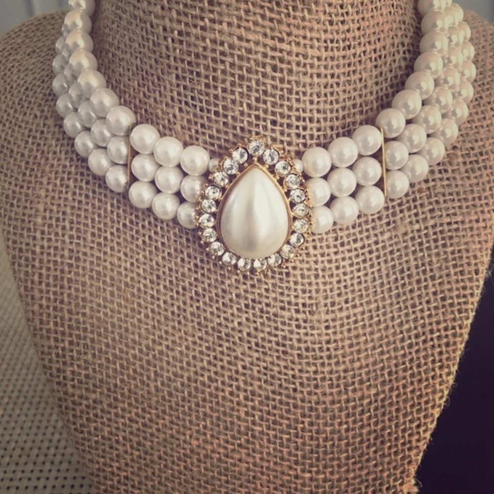 ‎Necklace